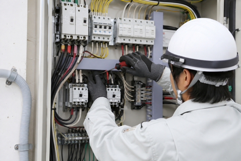 発電機点検・負荷試験で設備の安心を支えます
